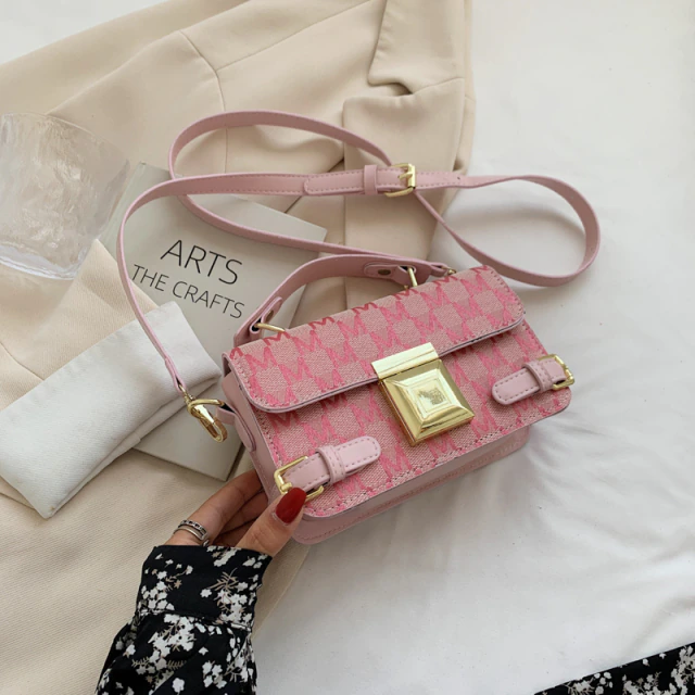 Kelly Women&