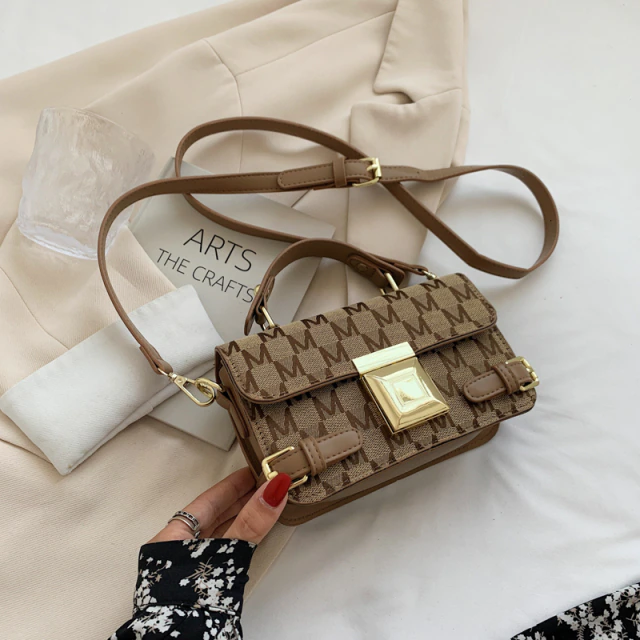 Kelly Women&