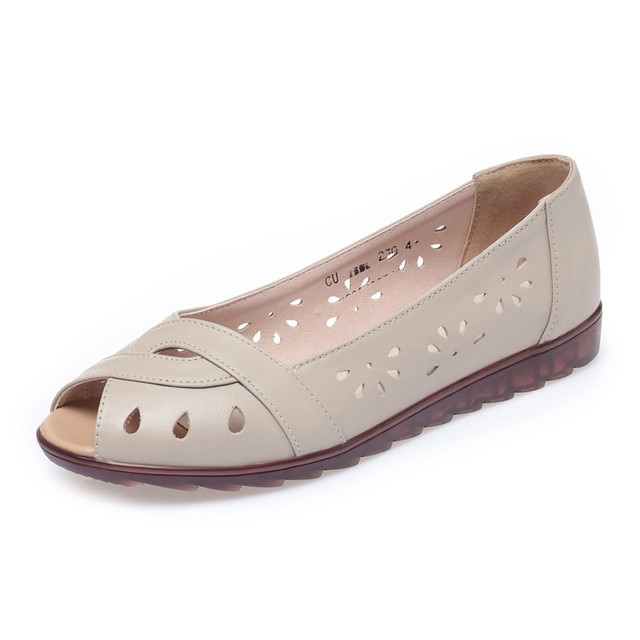 soft sandals color beige size 7 for women