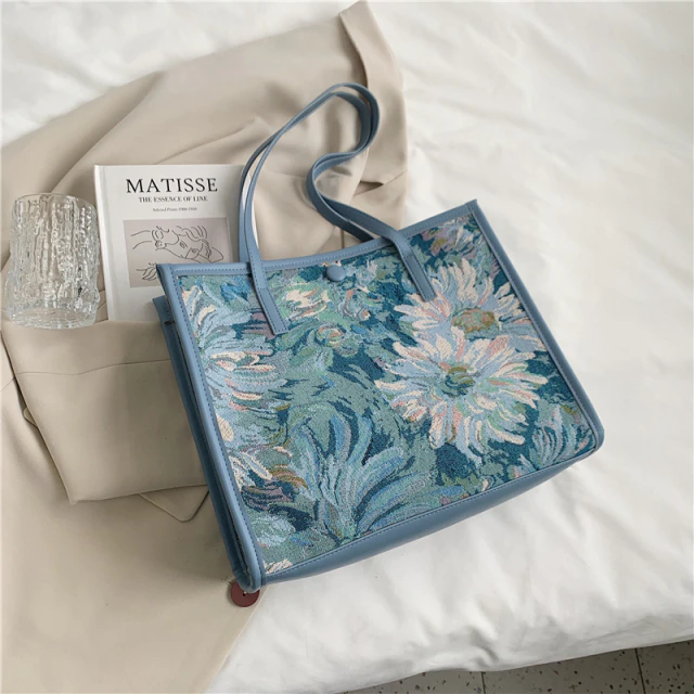 Madden Women&