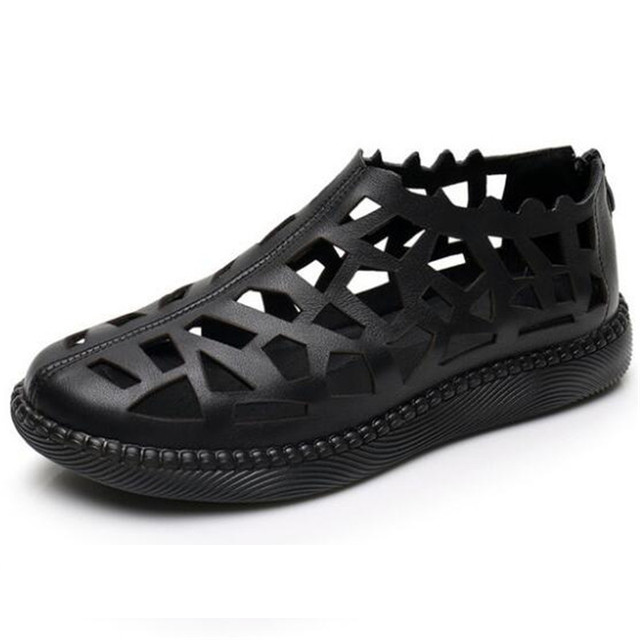 round toe sandals color black size 8 for women