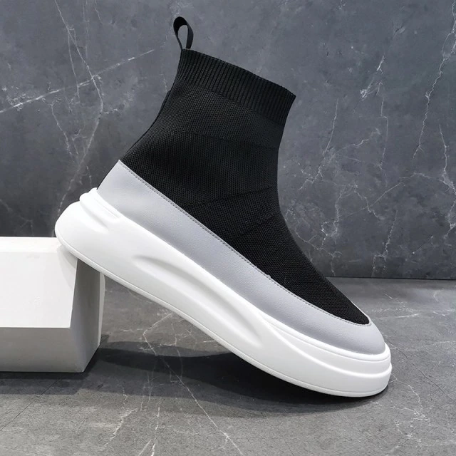 breathable mesh sneakers color black size 7.5 for men