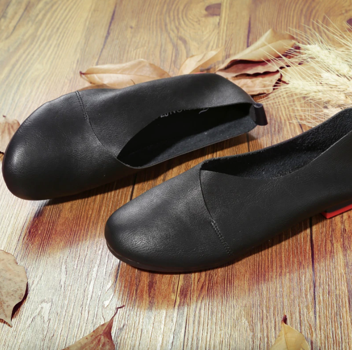 round toe leather flats color black size 6 for women