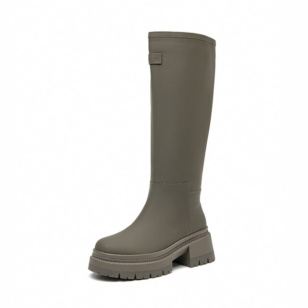Winter Boots Color Gray Size 7.5 for Women