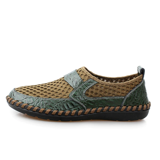 Travis Men&
