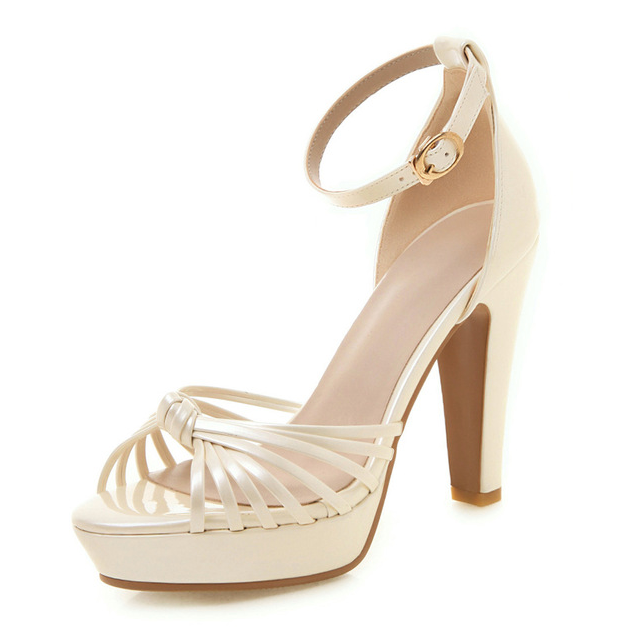 heel sandals color gold size 5 for women