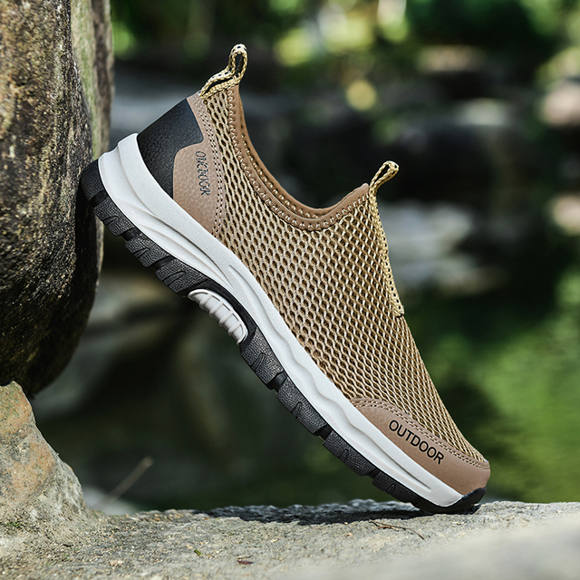 Sneaker Color Beige Size 6.5 for Men