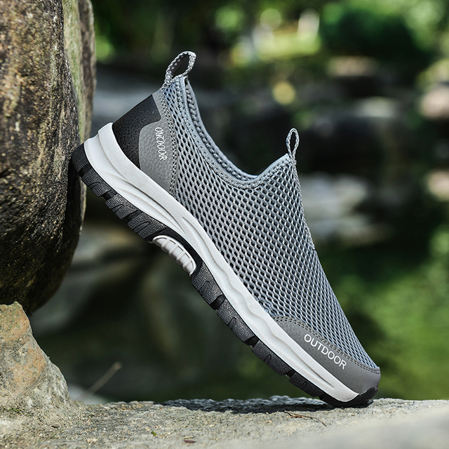 Sneaker Color Gray Size 8.5 for Men