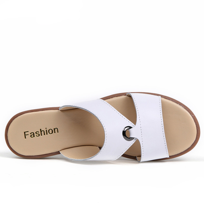 house flip flop color white size 7 for women