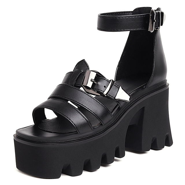 Zuri Women&