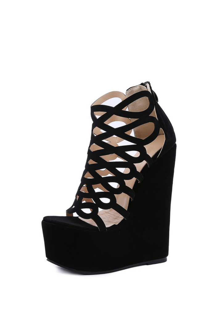 Paola Women&